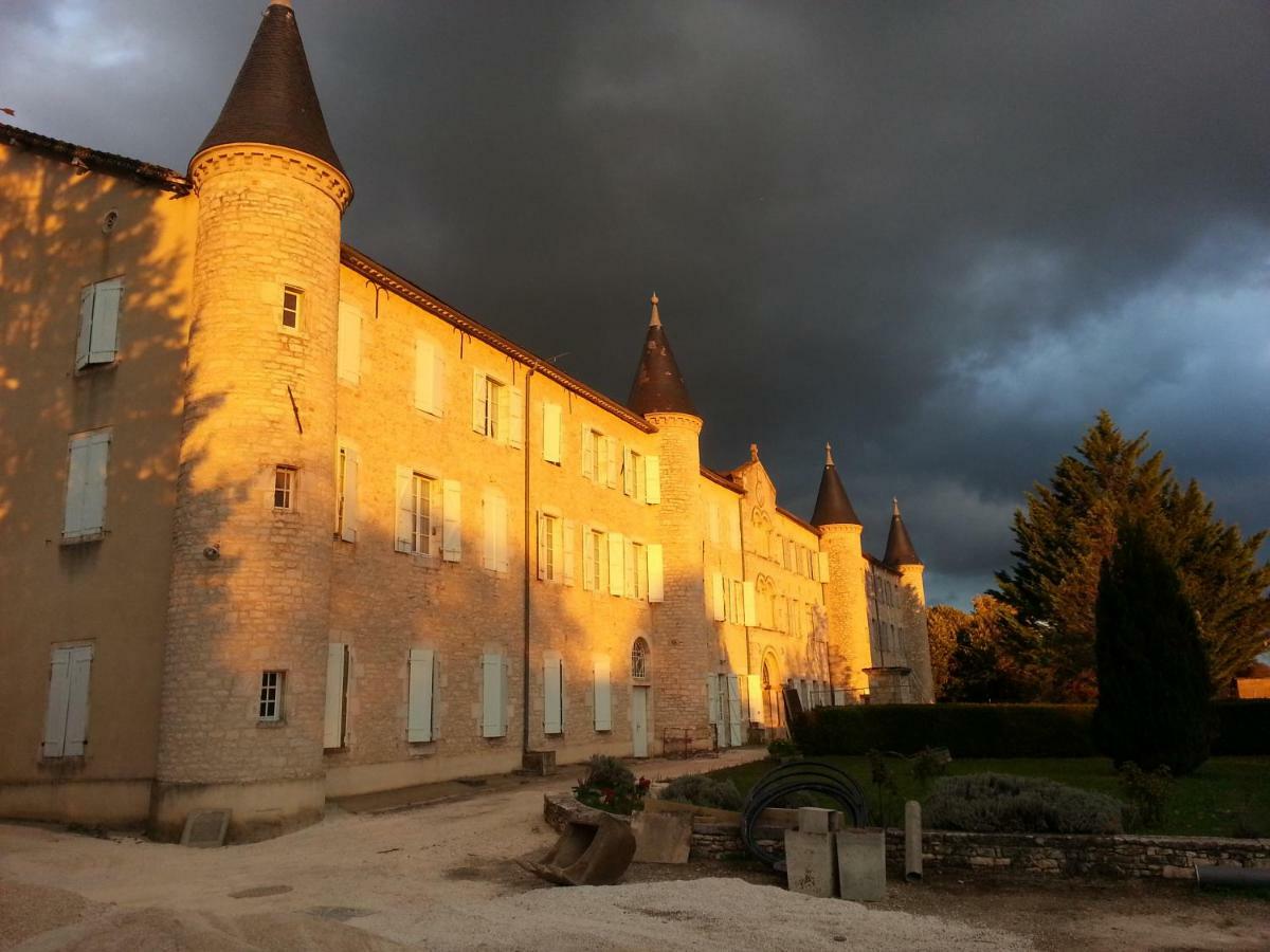 L'Hostellerie Du Couvent Vaylats Bagian luar foto