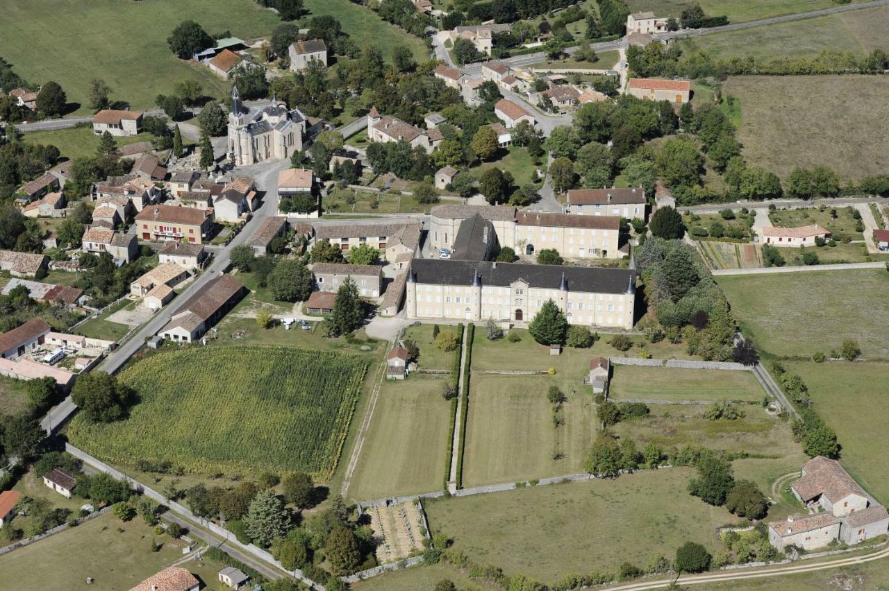L'Hostellerie Du Couvent Vaylats Bagian luar foto